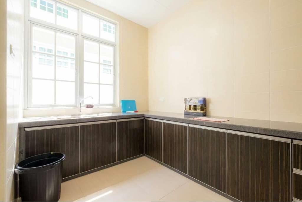 Villa 6, Persiaran Tanjung Bunga 3 Batu Ferringhi Exterior foto