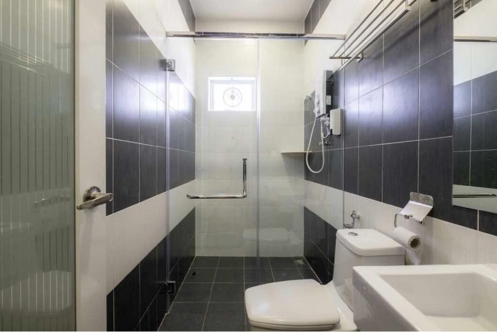 Villa 6, Persiaran Tanjung Bunga 3 Batu Ferringhi Exterior foto