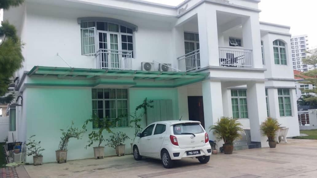 Villa 6, Persiaran Tanjung Bunga 3 Batu Ferringhi Exterior foto