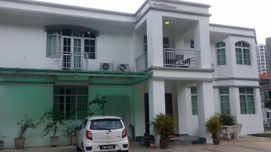 Villa 6, Persiaran Tanjung Bunga 3 Batu Ferringhi Exterior foto