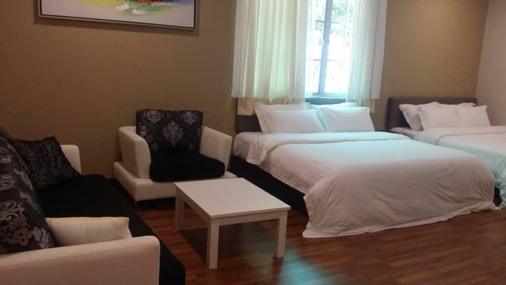 Villa 6, Persiaran Tanjung Bunga 3 Batu Ferringhi Exterior foto